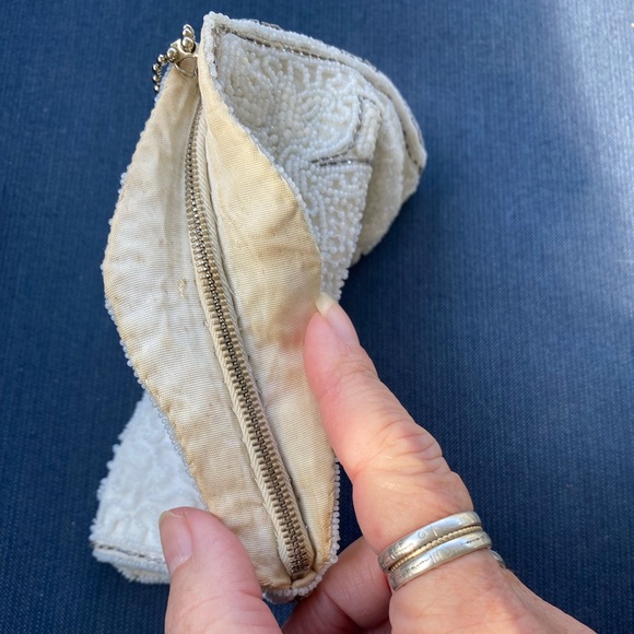 Handmade VTG Clutch - Picture 8 of 13